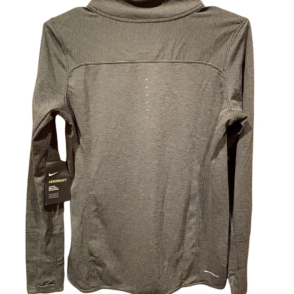 NWT Nike Womens Running Aeroreact Long Sleeve‎ Top